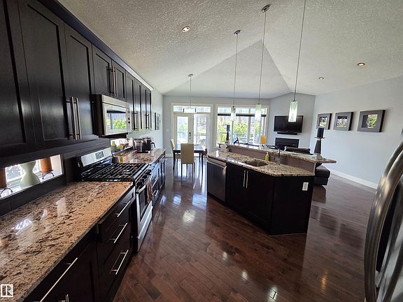 5th image of 472 Foxtail Ct