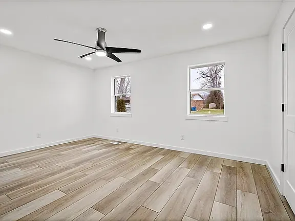 2205 Douglas St — Photo 13