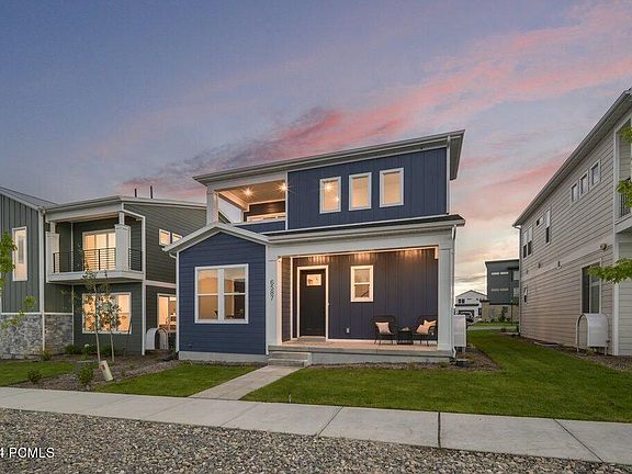 3rd image of 6587 Purple Poppy Ln