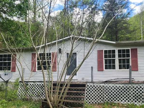 438 Neds Frk, Mc Dowell, KY 41647