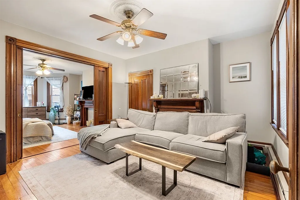 Building Photo - 26 Cordis St #1