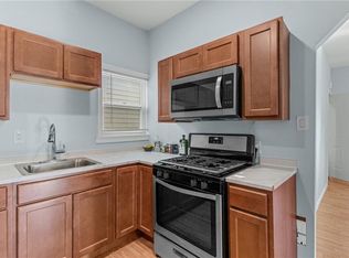 25 Mason St, Fall River, MA 02723