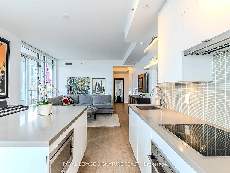 60 Annie Craig Dr #B415 — Photo 14