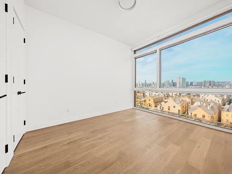 828 Metropolitan Ave #8L — Photo 8
