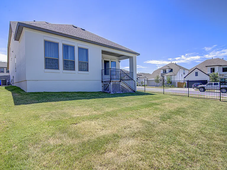 22300 Lago Lookout Ln — Photo 4