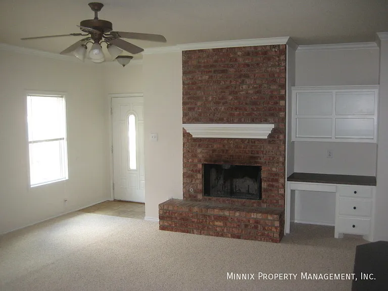 5705 Fordham St #B — Photo 8