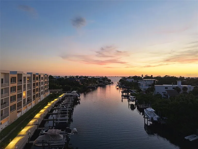 1709 N Tamiami Trl #208 — Photo 34