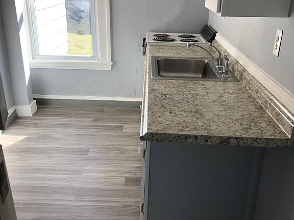 5th image of 100 Lake Ave APT 1