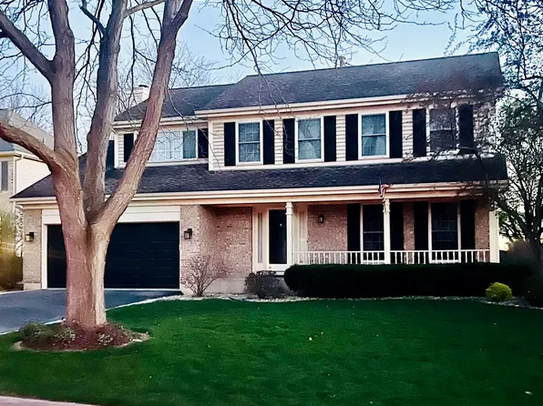 330 Devon Ct, Grayslake, IL 60030