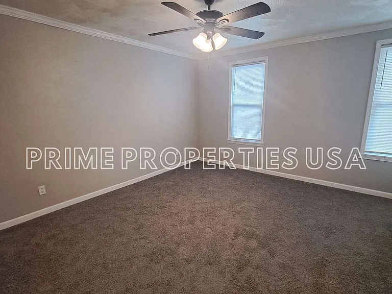 807 Leech St — Photo 3