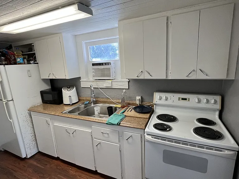 306-2 N Keech St #1 — Photo 8