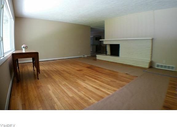 4th image of 56 Edgewood Dr