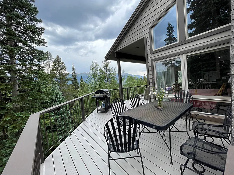 1256 Forest Hills Dr — Photo 10
