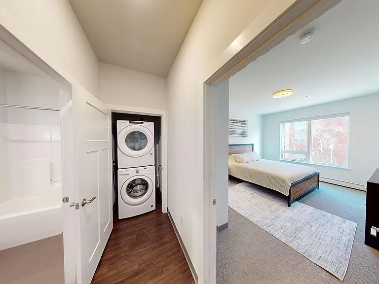 City Lights Modern, Luxury Living in Downtown Winooski — Photo 44