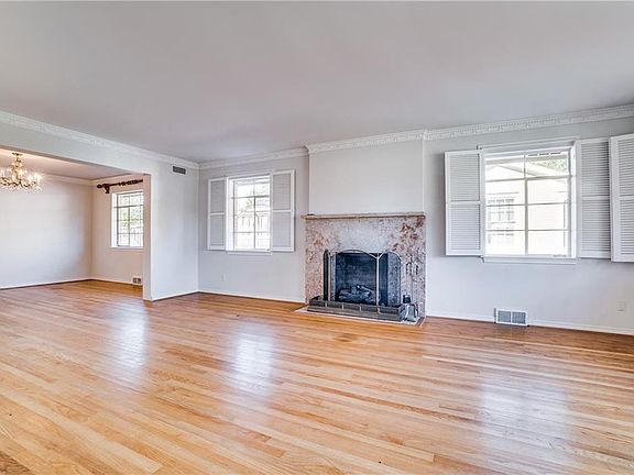 2nd image of 6856 Lakeshore Dr