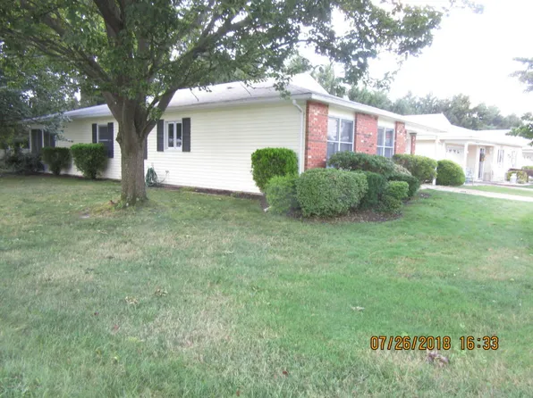 67 Lauren Ln, Brick, NJ 08723