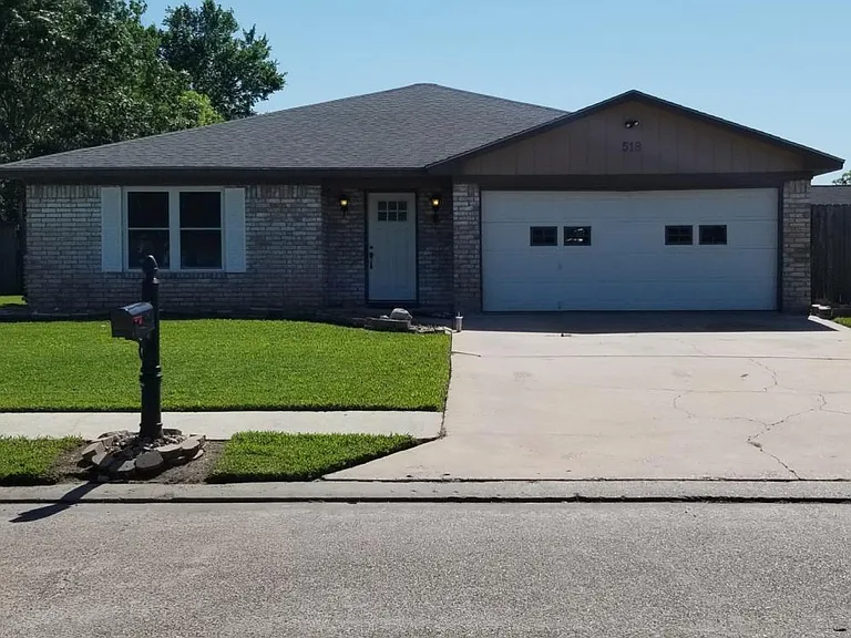 518 Walnut St — Photo 1
