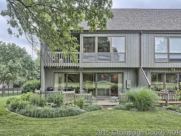 2216 Briar Hill Dr photo 1