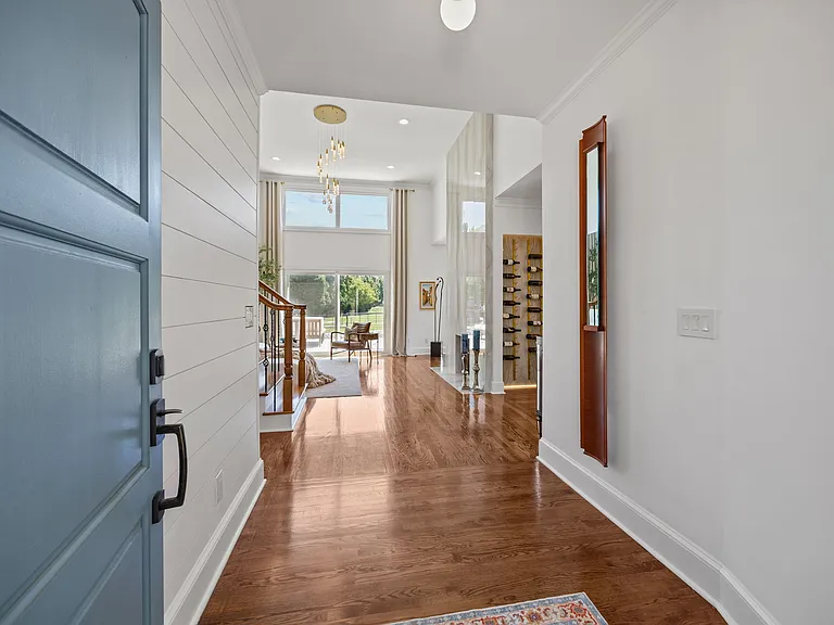 7322 Swansea Ln — Photo 10