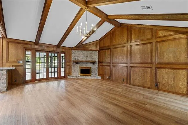 4 bed, 2.5 bath, 2574 sqft, $3,500 — Photo 3