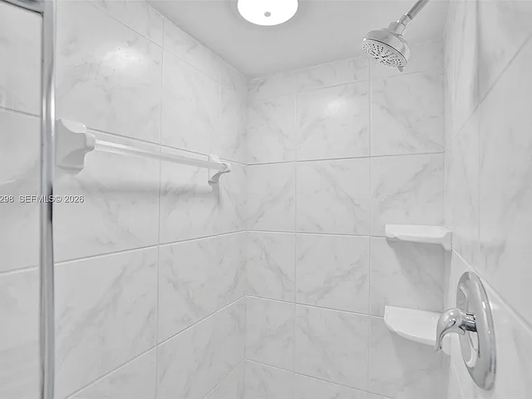 19260 NE 22nd Ave — Photo 24