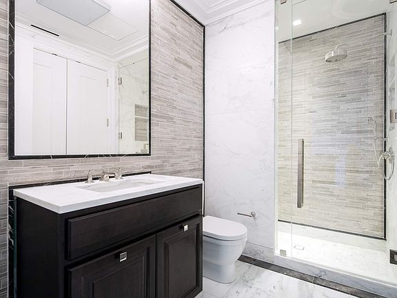 4th image of 235 W 75th St APT 1023