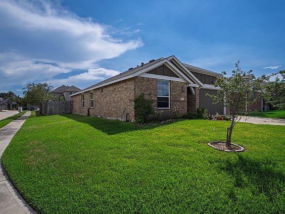 2nd image of 16103 Philippa Creek Way