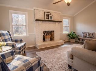 1908 Sunset Rd, Charlotte, NC 28216