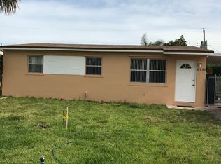 6352 SW 2nd St, Pompano Beach, FL 33068