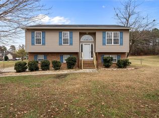 120 Rockwell Place Ct, Tobaccoville, NC 27050