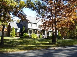 32 Fieldwood Dr, Sagamore Beach, MA 02562