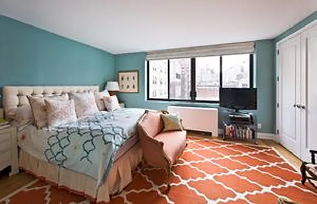 Sold by Douglas Elliman | media 8