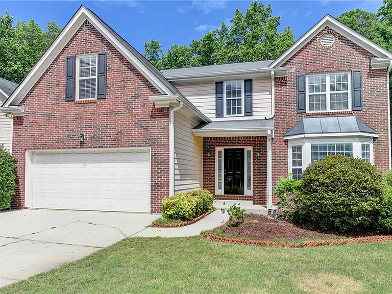 3380 McClure Woods Dr — Photo 3