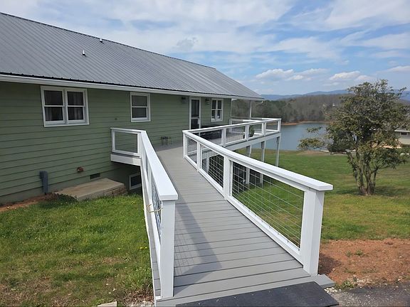 4th image of 2684 Hidden Valley Rd