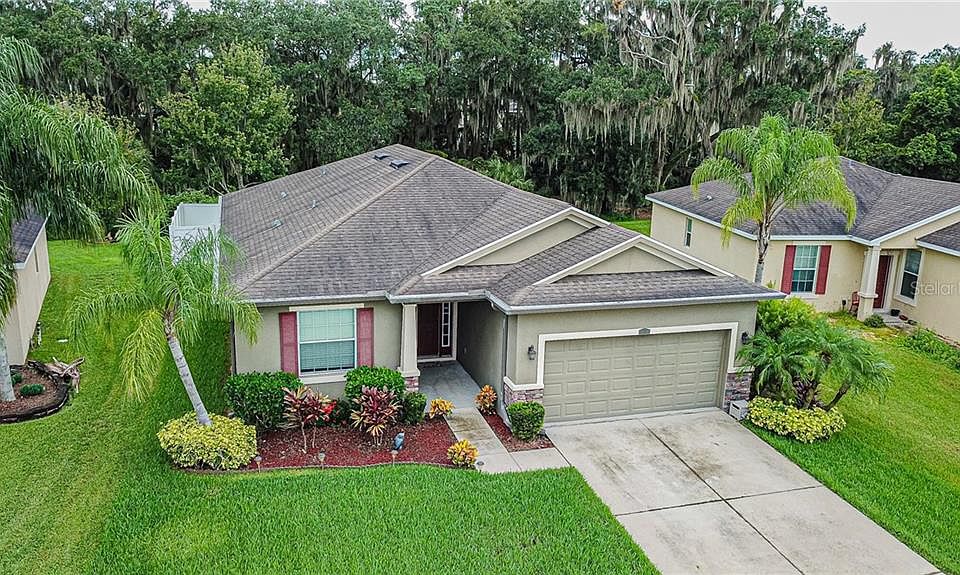 1st image of 2631 Walden Woods Dr