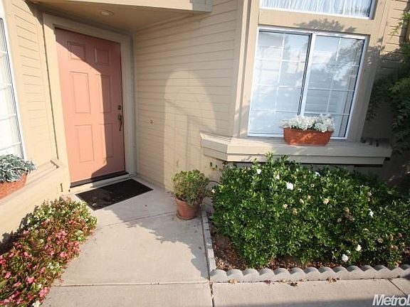 3rd image of 1113 Copper Cottage Ln
