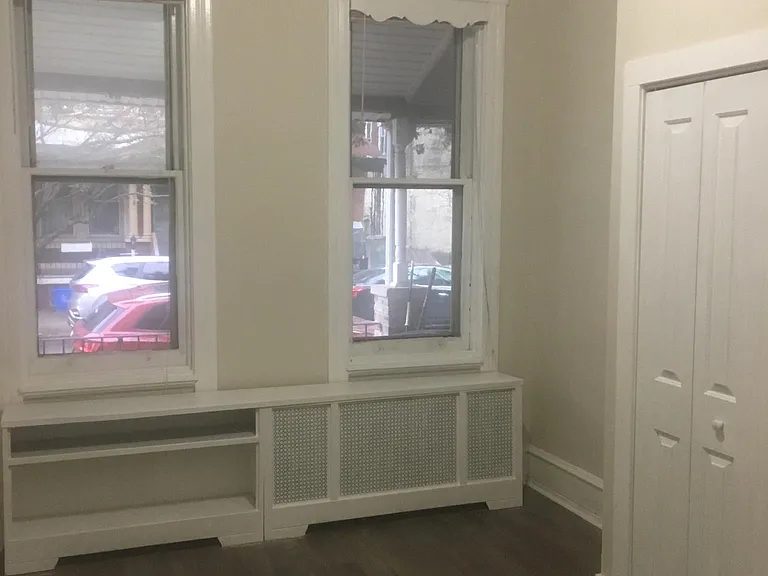 3748 N 15th St #1F — Photo 5