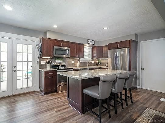 2nd image of 6393 Stonewall Ln