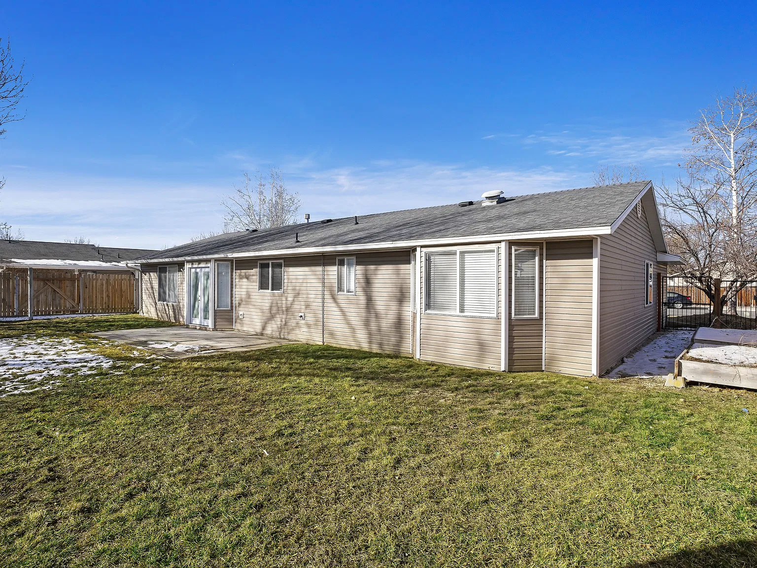 986 N 2820 W — Photo 2