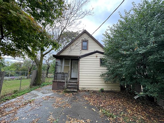 2nd image of 18 Germain St #3