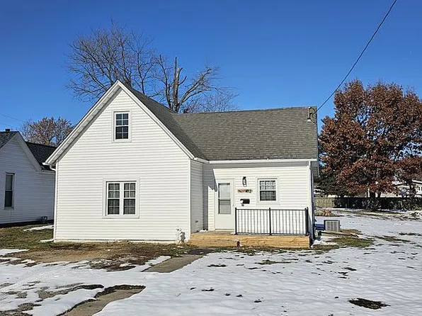 412 W Illinois St, Assumption, IL 62510