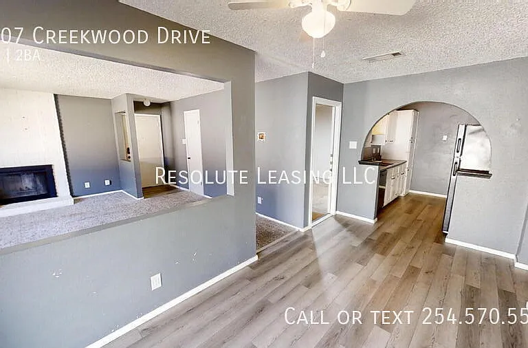 2107 Creekwood Dr — Photo 6
