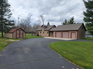 1071 Eagle Dr, Saint Helen, MI 48656