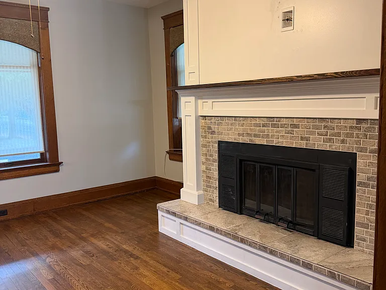 1601 State St — Photo 15