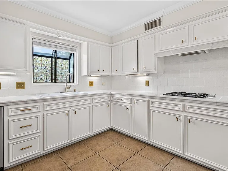 609 Peerman Pl — Photo 15