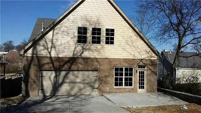 3313 Park Ave — Photo 2