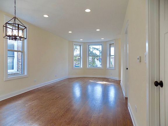 5th image of 1221 S 56th Ct
