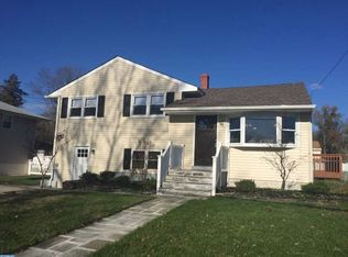 14 Trinity Pl, Barrington, NJ 08007