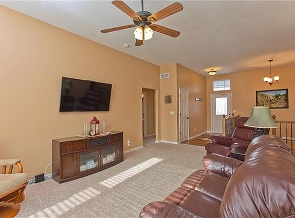 3rd image of 2516 Stone Creek Ave