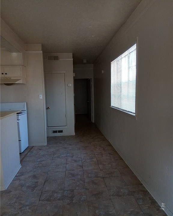 2nd image of 213 Mounts Ave APT 2